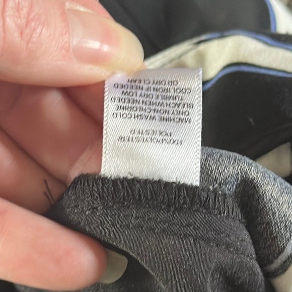 LOFT Black and White Striped Wide-Leg Capris - Picture 4 of 10